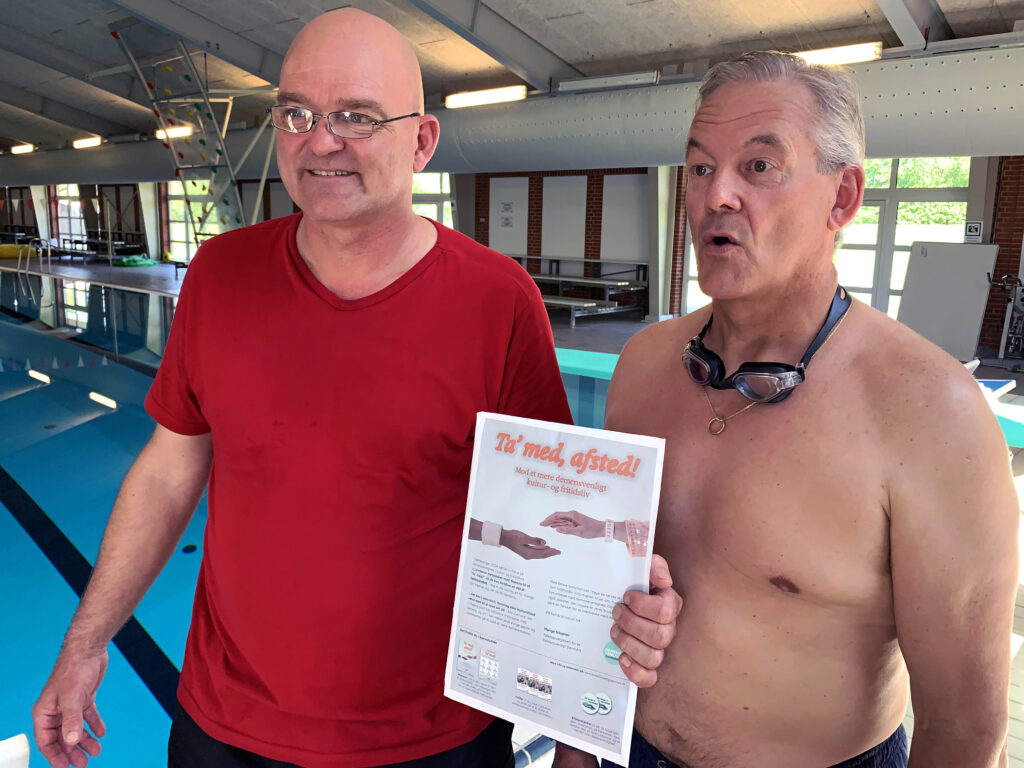 Bademester Michael Jensen og pårørende Paul Kjeldgaard Brønderslev svømmehal